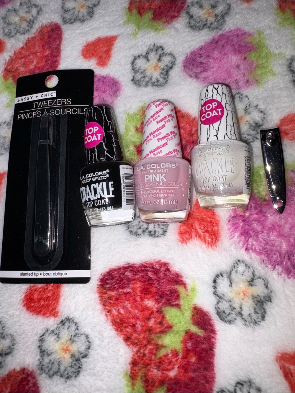 LA Colors Pink & Crackle Nail Polish Set with Tweezers and Nail Clipper